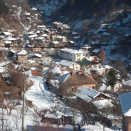 Guest house Vodenicharovata Velingrad